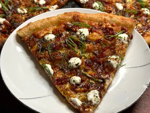 [Homemade] fig jam and bacon pizza