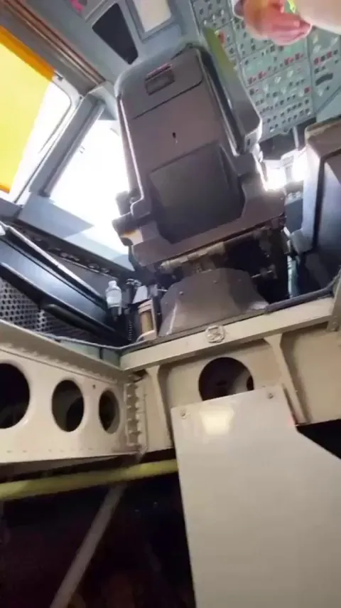 Under the cockpit of an Airbus A340