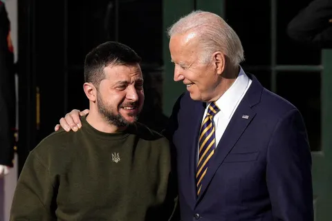 Biden welcomes Zelenskyy to White House.
