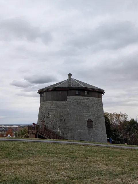An afternoon walk through Quebec City