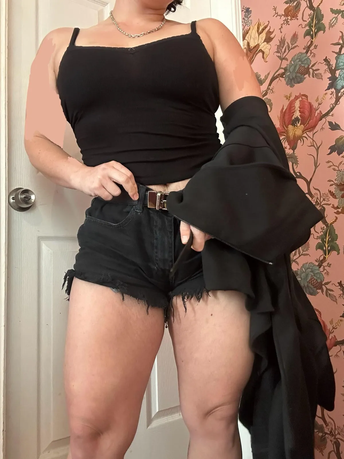 POV: ur WFH dyke gf said it’s time to eat.. or else 💪🏼