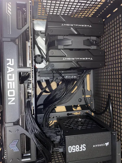 ASUS TUF Gaming RTX 5070 says RADEON instead of GEFORCE RTX?