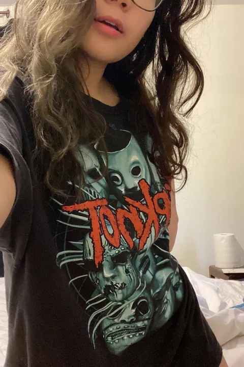 swipe swipe swipe for a surprise ! [F]