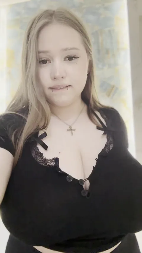 huge tits [DROP]