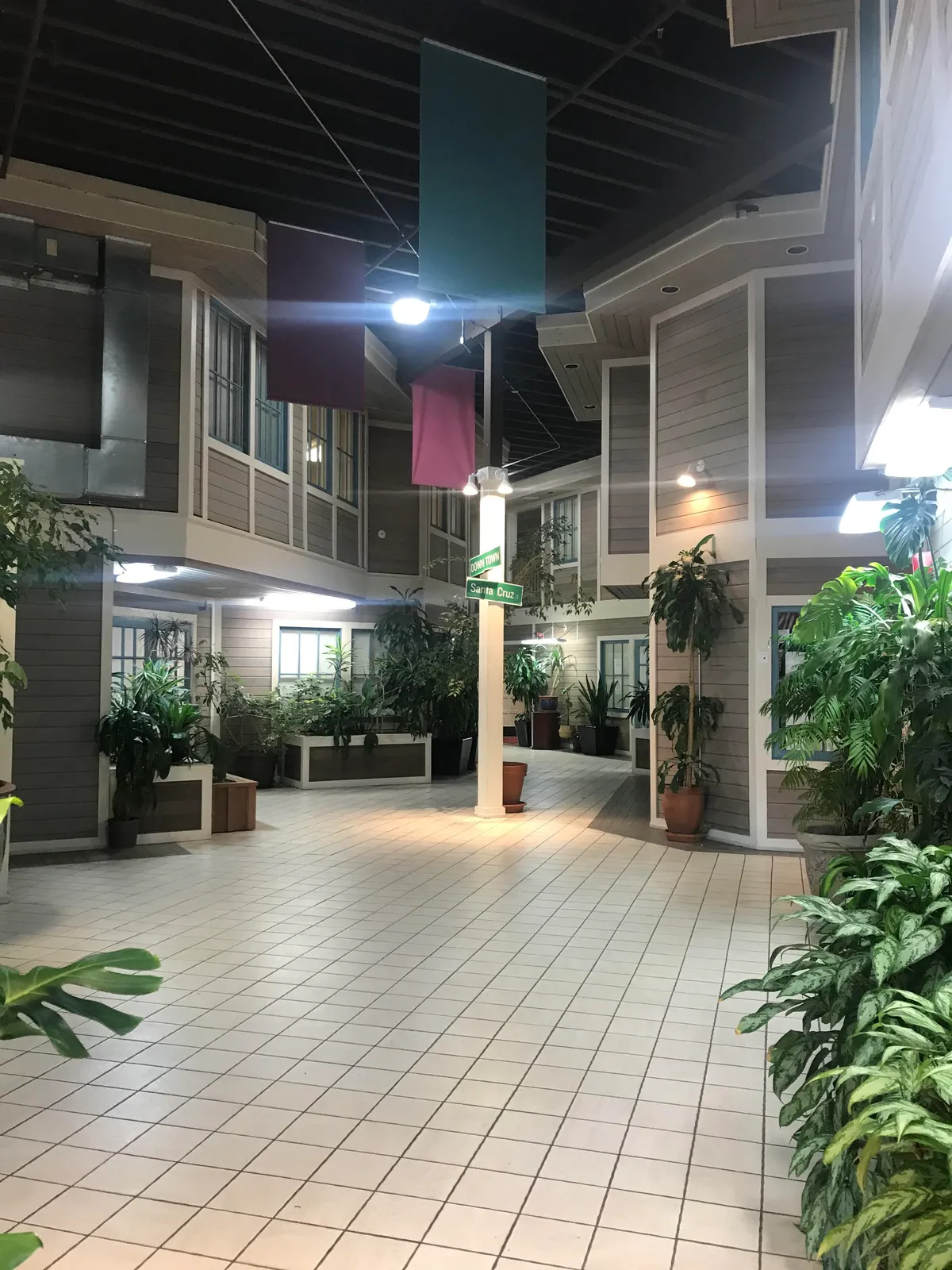 Office building that's inside.... But looks like it's outside.