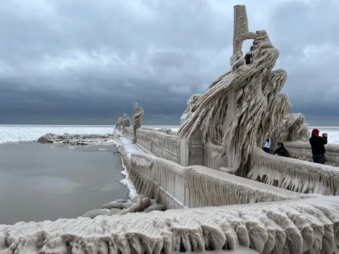 More photos of Lake Erie ice