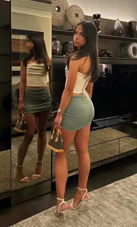 Lucy - which outfit?