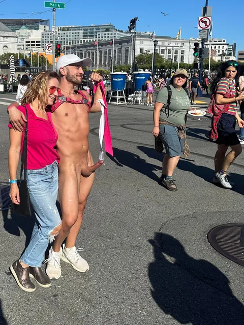 They ran up to me on the street to take pictures ☺️