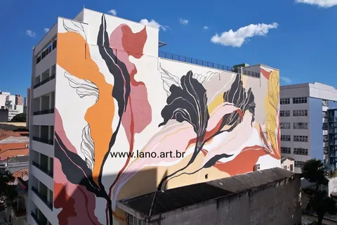 My biggest art so far - a 7-story building in São Paulo downtown