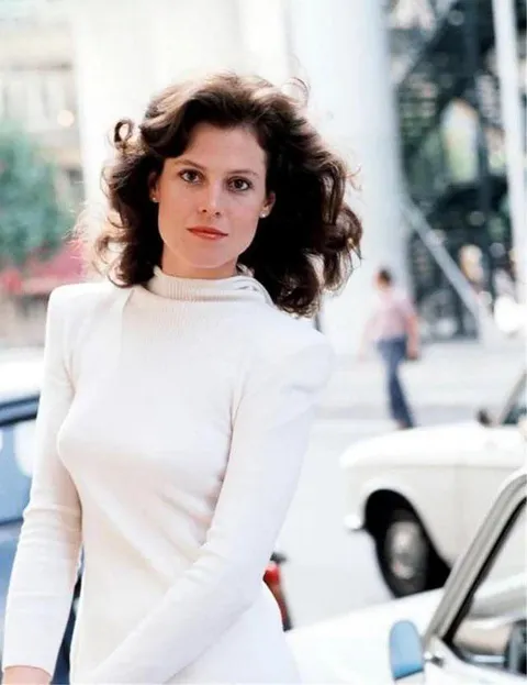 Sigourney Weaver (1980's)