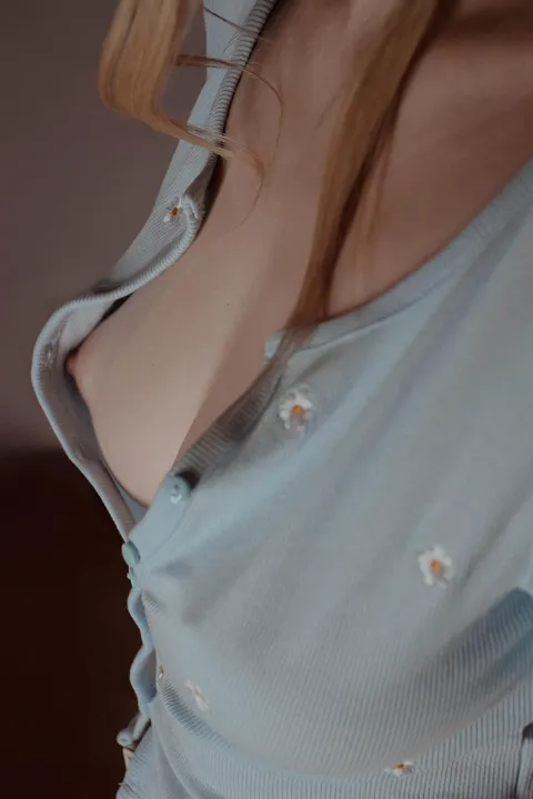 My friends love this blouse..