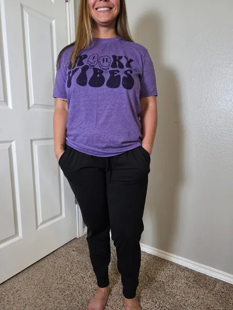 41yo momma still sexy in her sweat pants