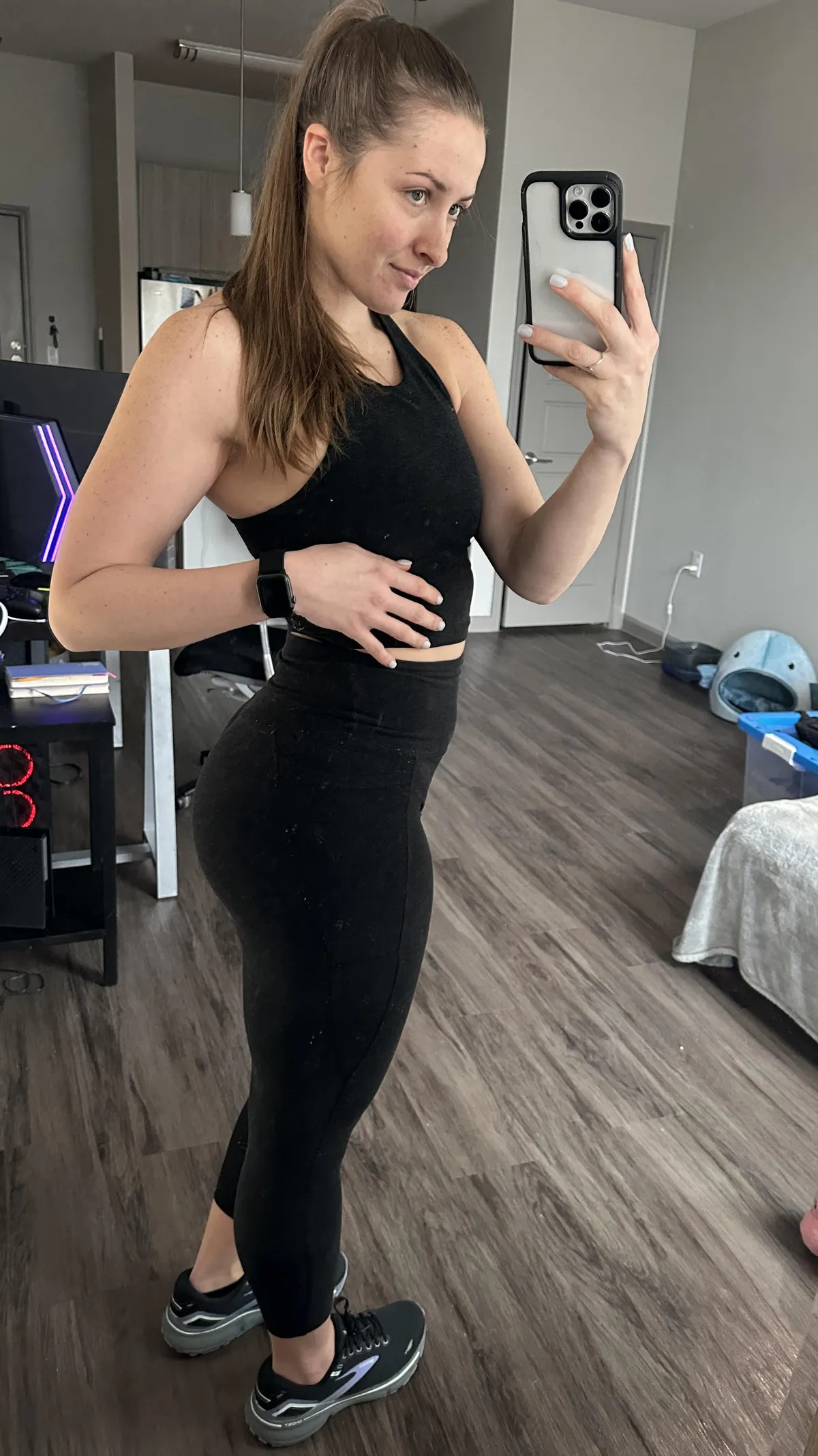 I hope I'd turn your head if you saw me