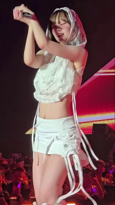 Chaewon - LE SSERAFIM