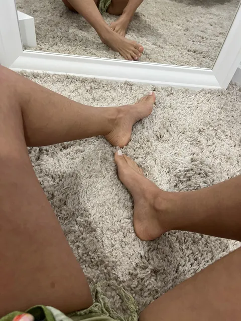 Can’t lie… I adore how soft and pretty my feet are