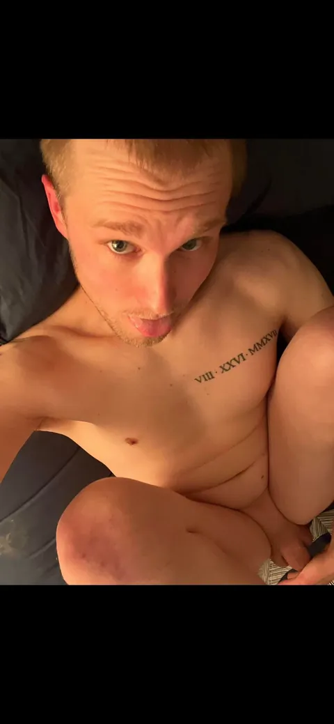 38 year old bottom loves older men