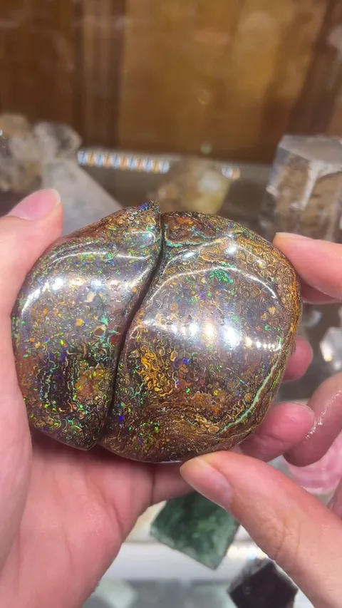 🔥 one of a kind opal!