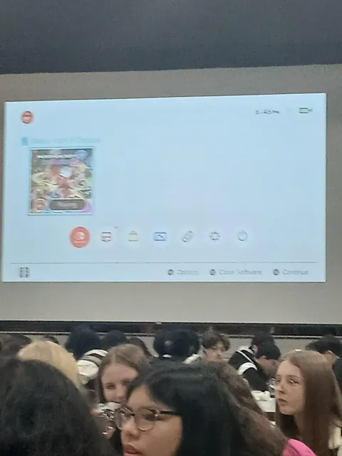someone hijacked our cafeteria projector and started playing mario kart
