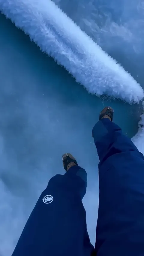 Satisfying Snow Crystals