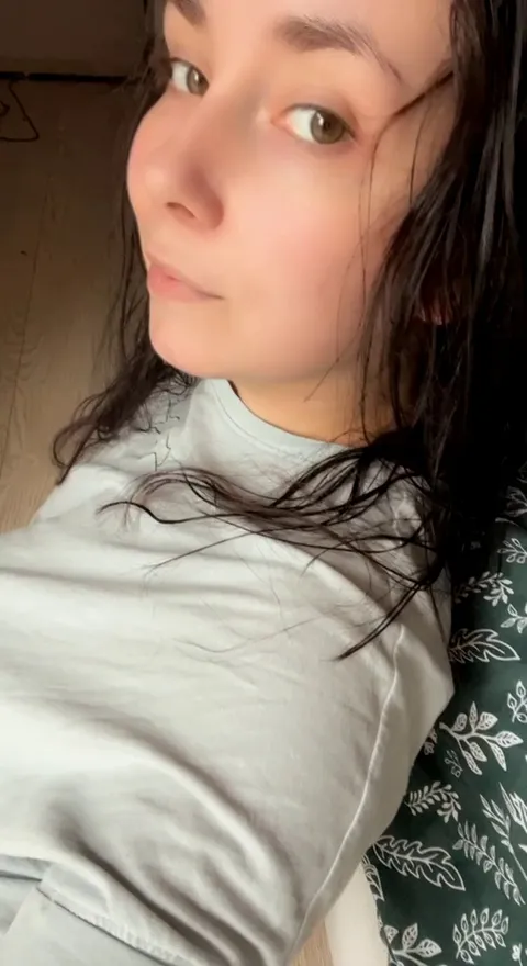 Tongue or dick first? :3