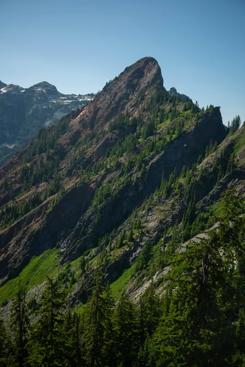 Red Mountain [OC] [4016x6016]