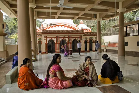 Bangladesh - a country with very few tourists sights and very welcoming people