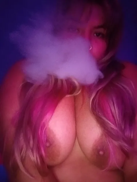 Wake and bakes are a requirement with me 💚[f]