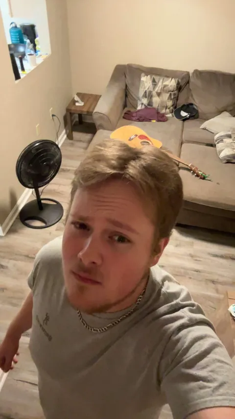 20M plumber from Arkansas Do your worst. Roast me.