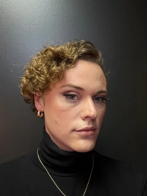 First time playing with false lashes an (very)slight wings with the eyeliner. Constructive comments always welcome.