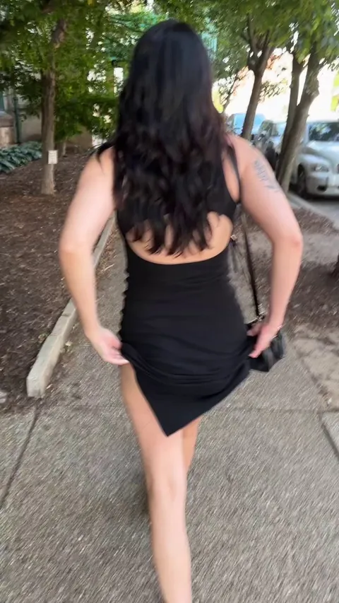 Quick spread on the sidewalk