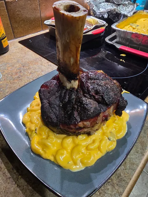 [Homemade] Thors hammer over smoked mac n cheese