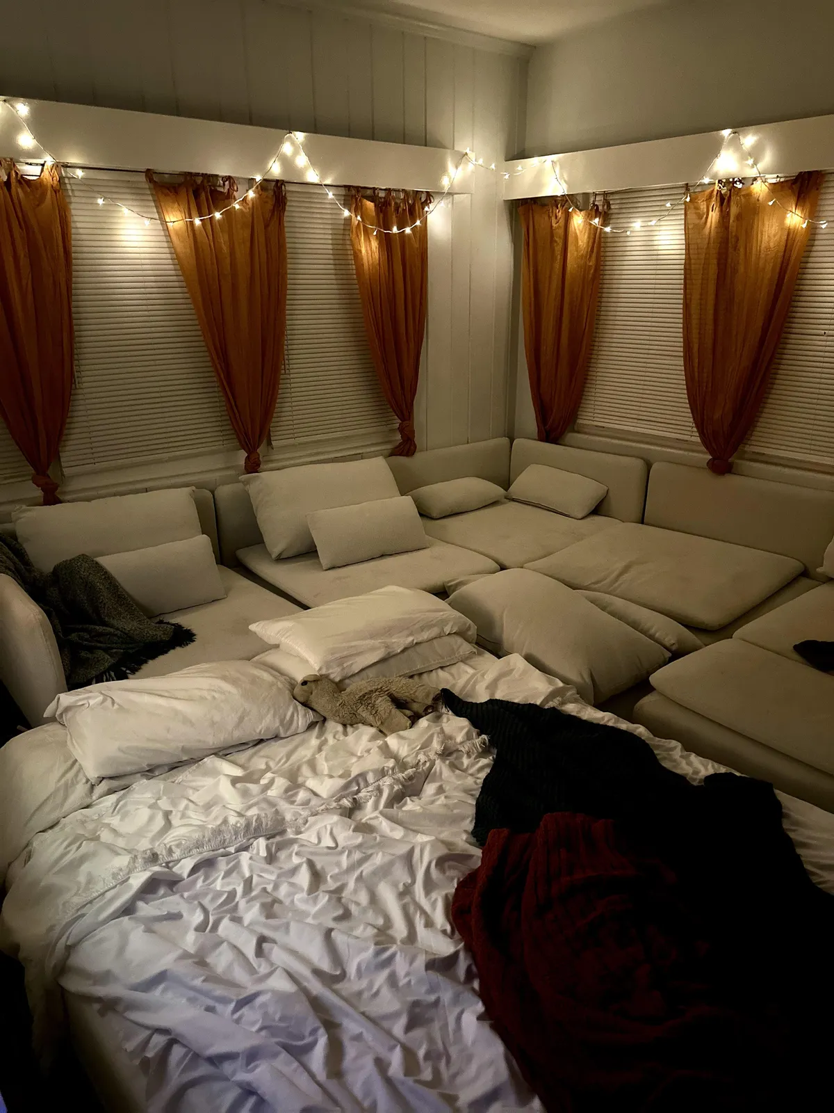 Movie marathon in my SO’s living room. We built a fort :,)