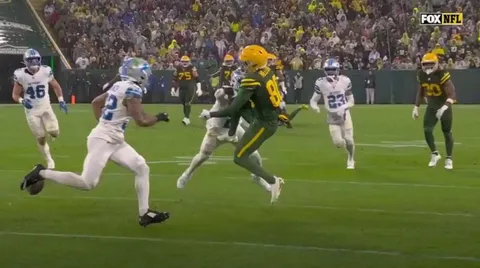 [Highlight] Brian Branch gets ejected for a helmet hit