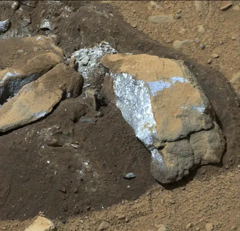 The Mast Camera (Mastcam) on NASA's Mars rover Curiosity showed researchers interesting internal color in this rock called "Sutton_Inlier," which was broken by the rover driving over it. The Mastcam took this image during the 174th Martian day, or sol, of the rover's work on Mars (Jan. 31, 2013).