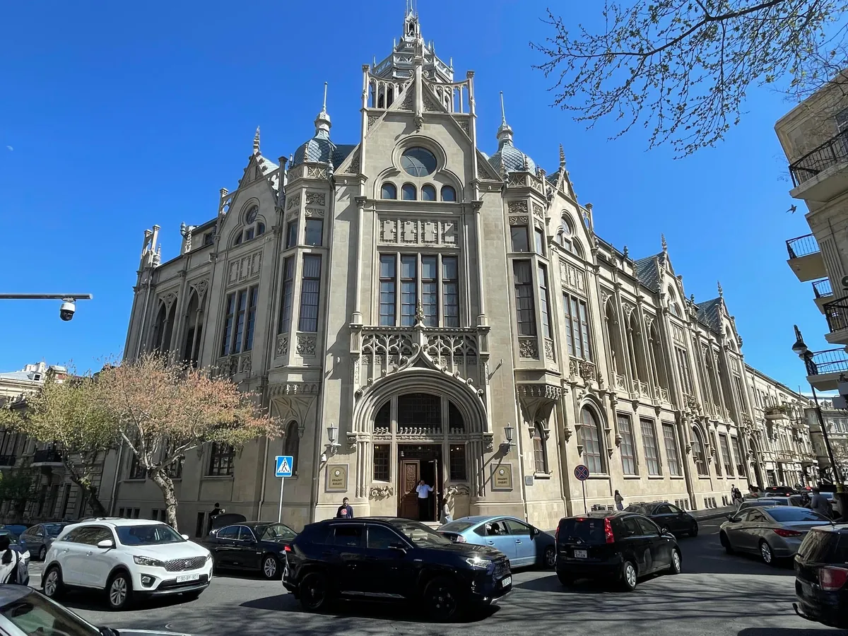 4 days in Beautiful Baku, Azerbaijan 