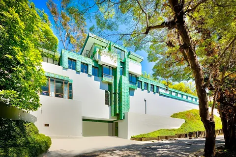 Frank Lloyd Wright Jr's 1928 Samuel-Novarro House (Los Angeles, California, US).