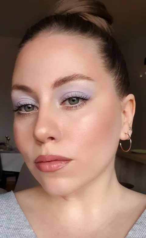 Simple pastel look