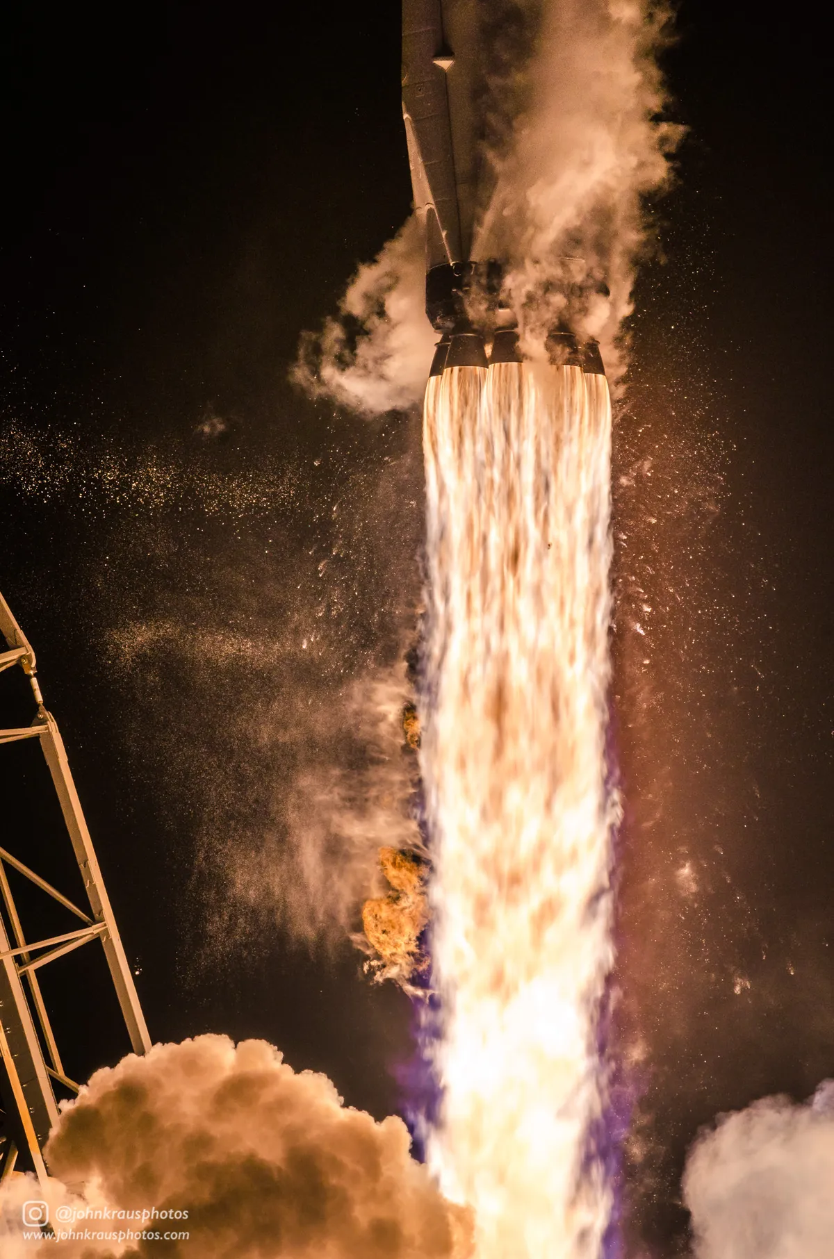 Closeup photograph I shot of Falcon 9's Merlin 1D engines during its 50th flight last week.