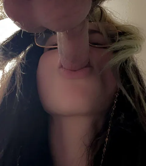 4-5 inches is perfect for her☺️