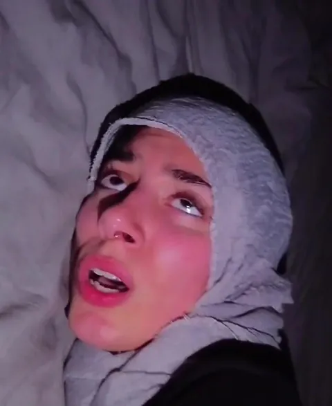 Pump it for some breedible hijabis