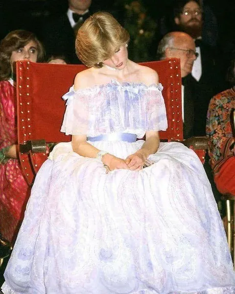 Lady Diana Falling Asleep During An Official Royal Engagement, 1981. She was actually pregnant with Prince William at the time, but her pregnancy had yet to be announced.