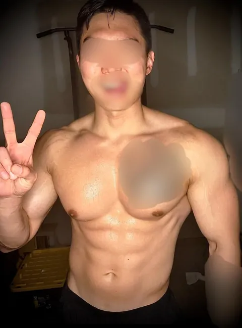 Your Korean Texan oppa 🫶🏻 if you know me, no you don’t 🤫