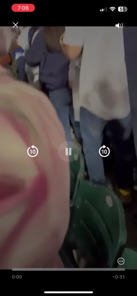 Fan that caught Cal Raleigh’s 60th HR gave it to a kid