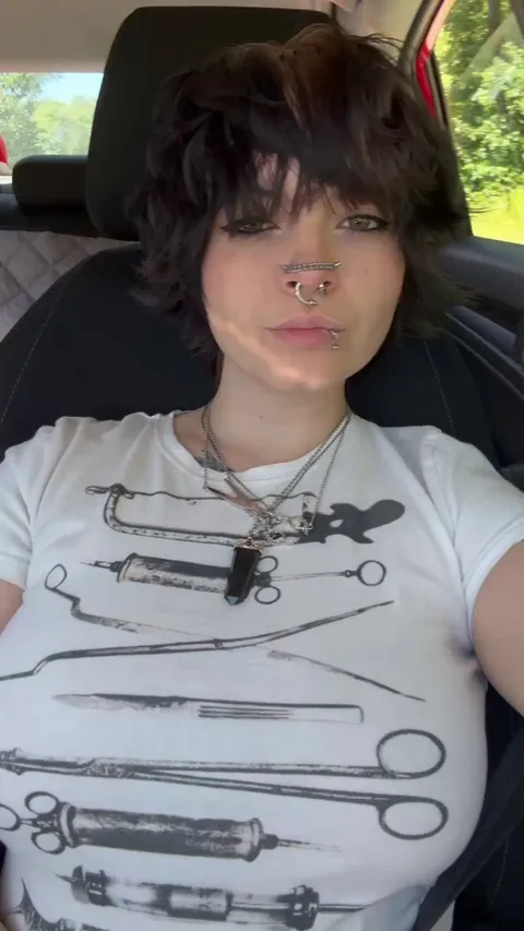 passenger tomboy just doing my job