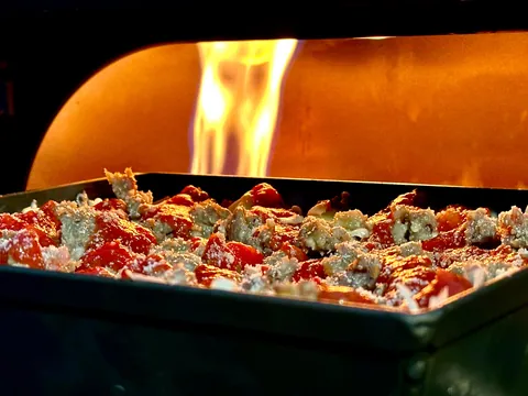 [Homemade] Detroit style pizza