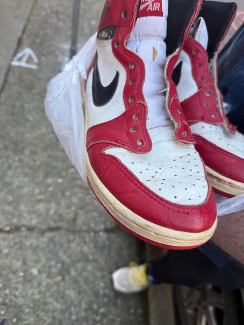 Co-worker has a friend who inherited these from his aunt. They are real. How much should I pay for them?