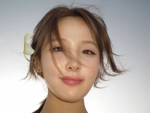 KISS OF LIFE - Belle