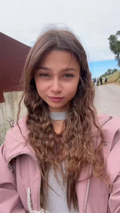 Boobie flash on my walk