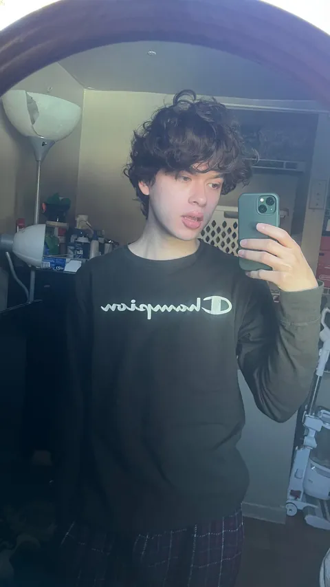 Face vs dick whatcha think?