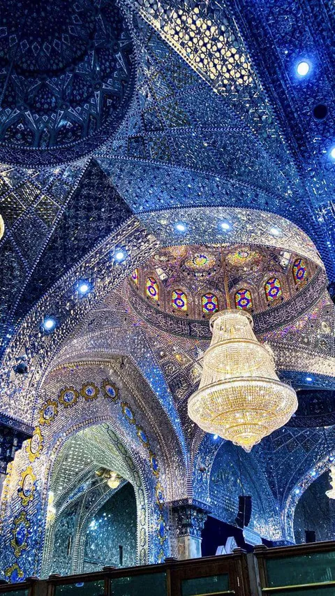 The Persian art of Aine-Kari (using tiny mirror shards in walls and ceiling to make them shine) in the tomb of Shah Cheragh built in 13th century.( The golden chandelier was added in 18th century.)